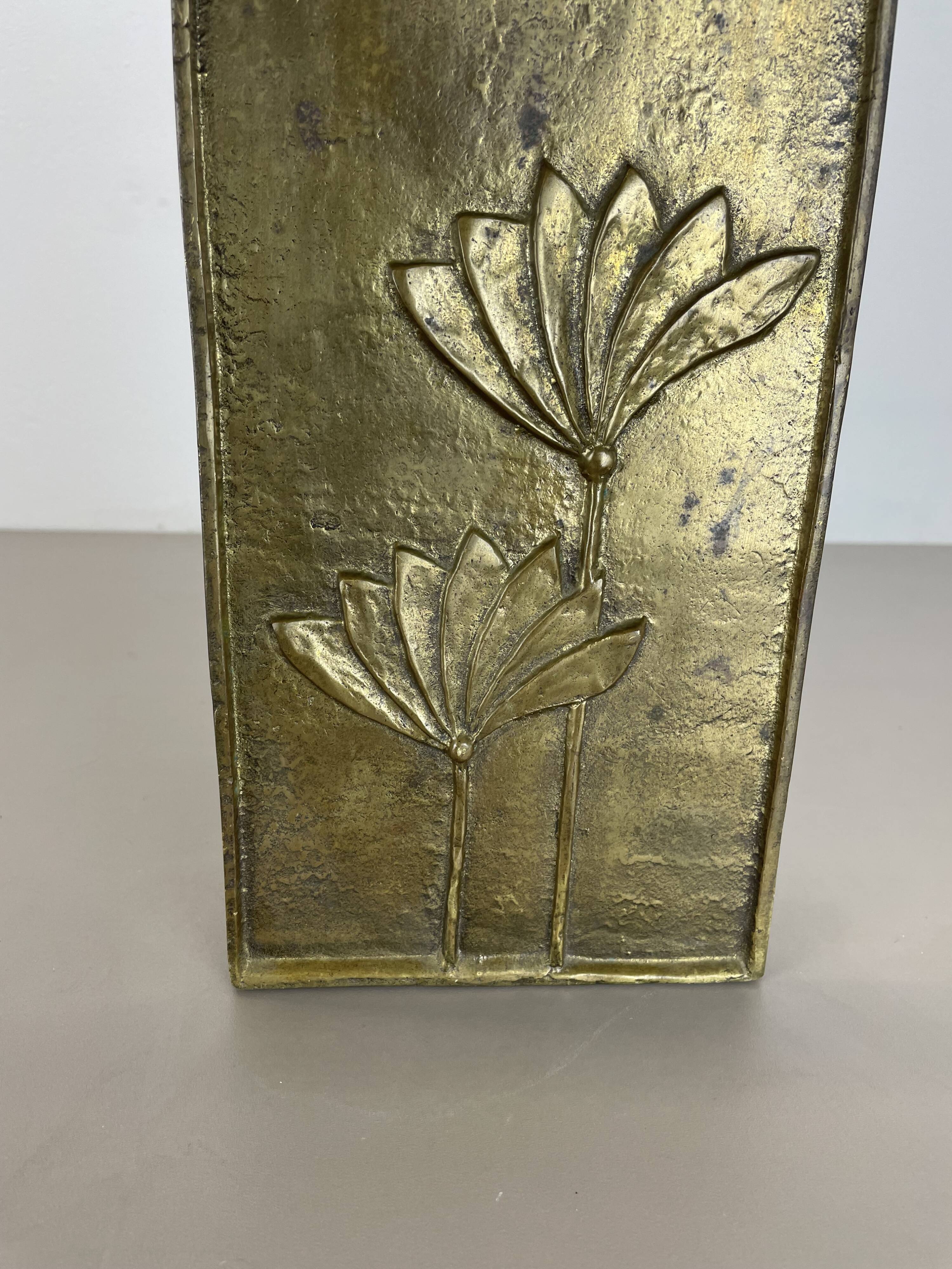 Hollywood Regency Solid 7.5kg Brass Brutalist Floral Umbrella Stand, Italy 1970s