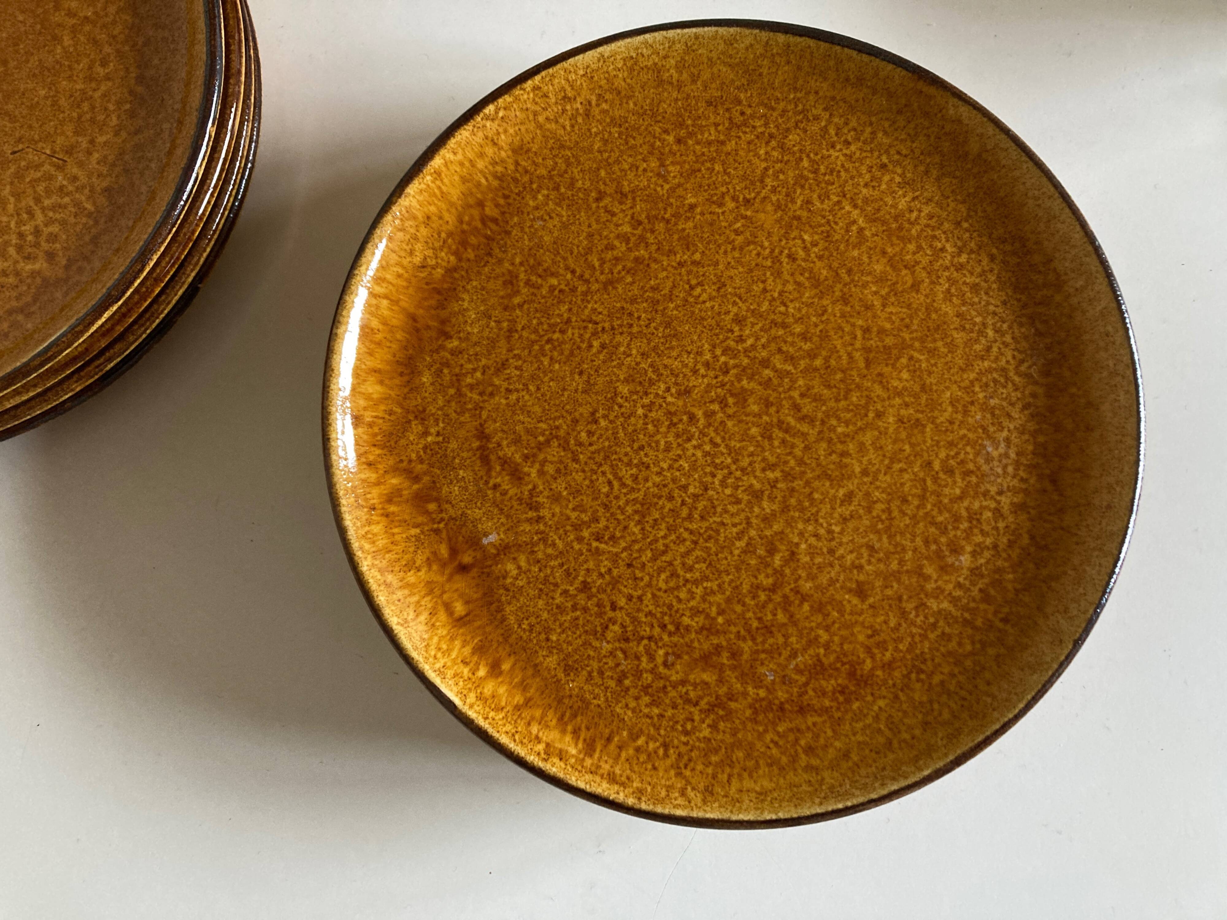 Set of 8 Dieulefit glazed earth plates workshop Mourre Milon 1970