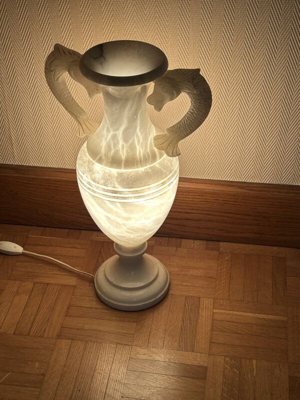 Colonne en albâtre et sa vasque lumineuse