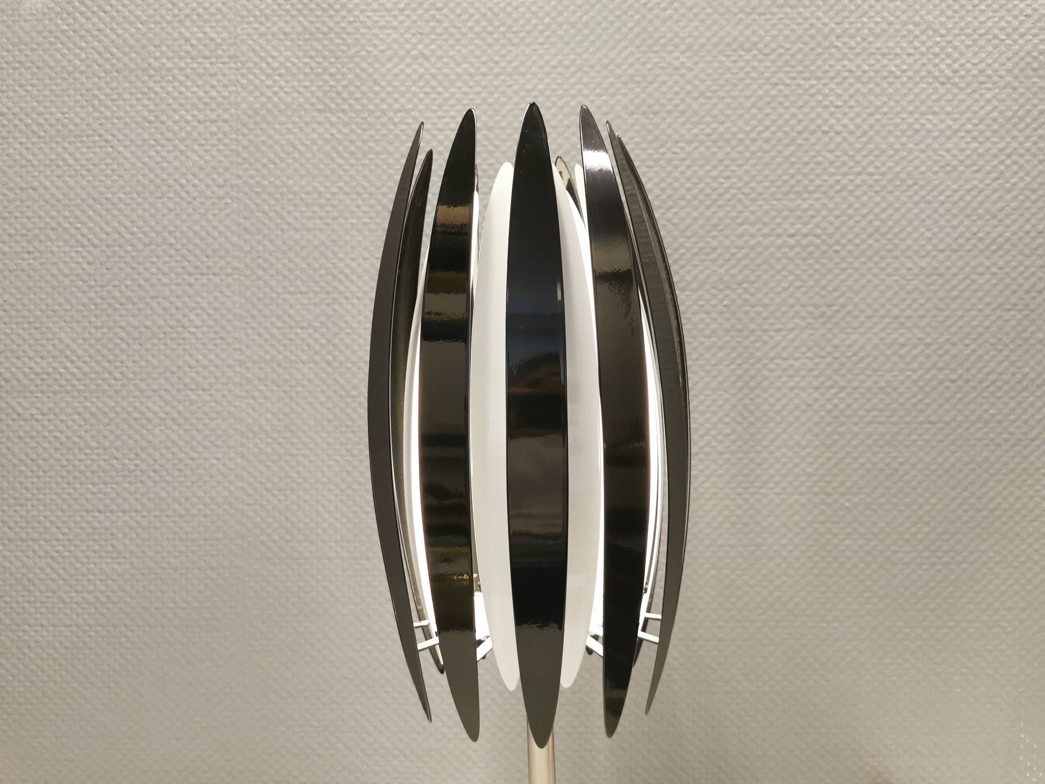 Large table lamp designed by Benny Frandsen for Frandsen Lightning in the mid-1980s.