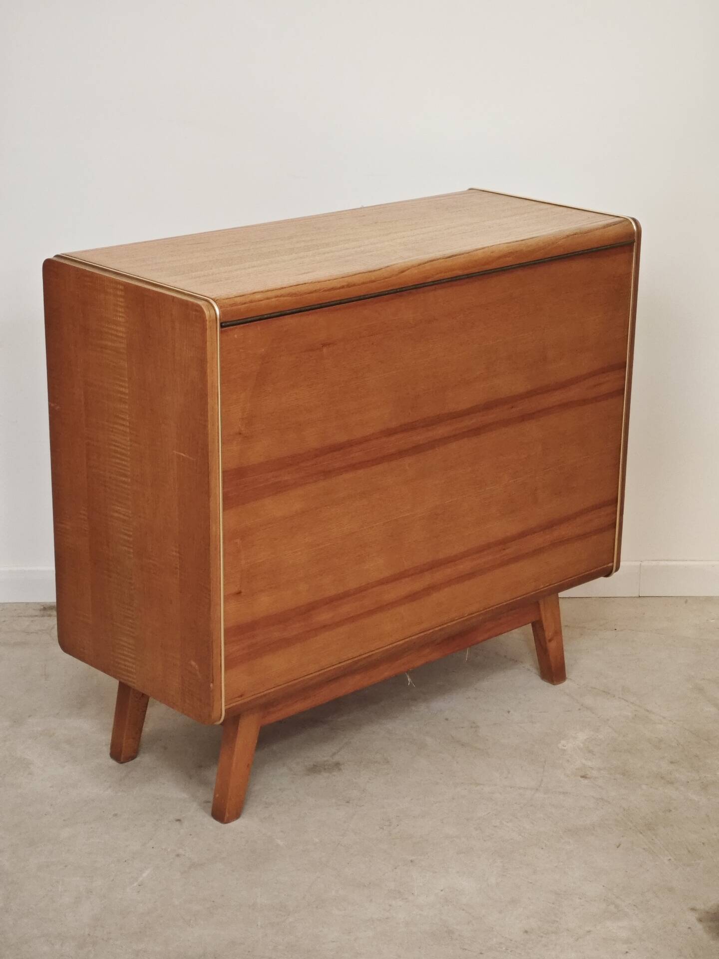 Cover chest, toy chest Landsman and Nepozitek Jitona.