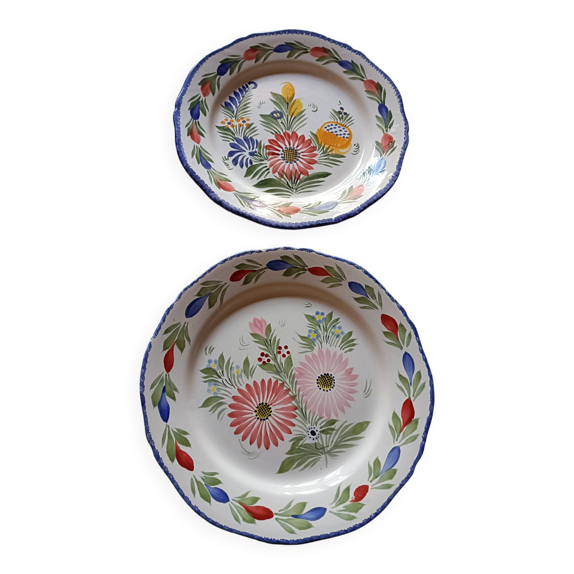 2 assiettes en faïence de Quimper peintes à la main