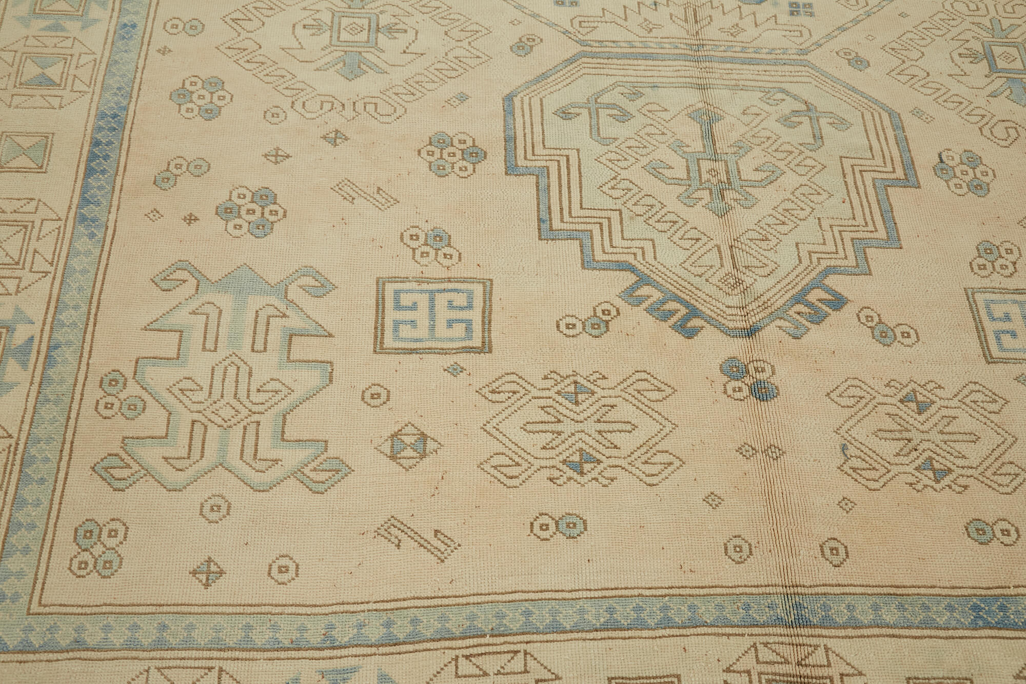 Hand-knotted anatolian vintage 1970s 263 cm x 348 cm beige wool carpet