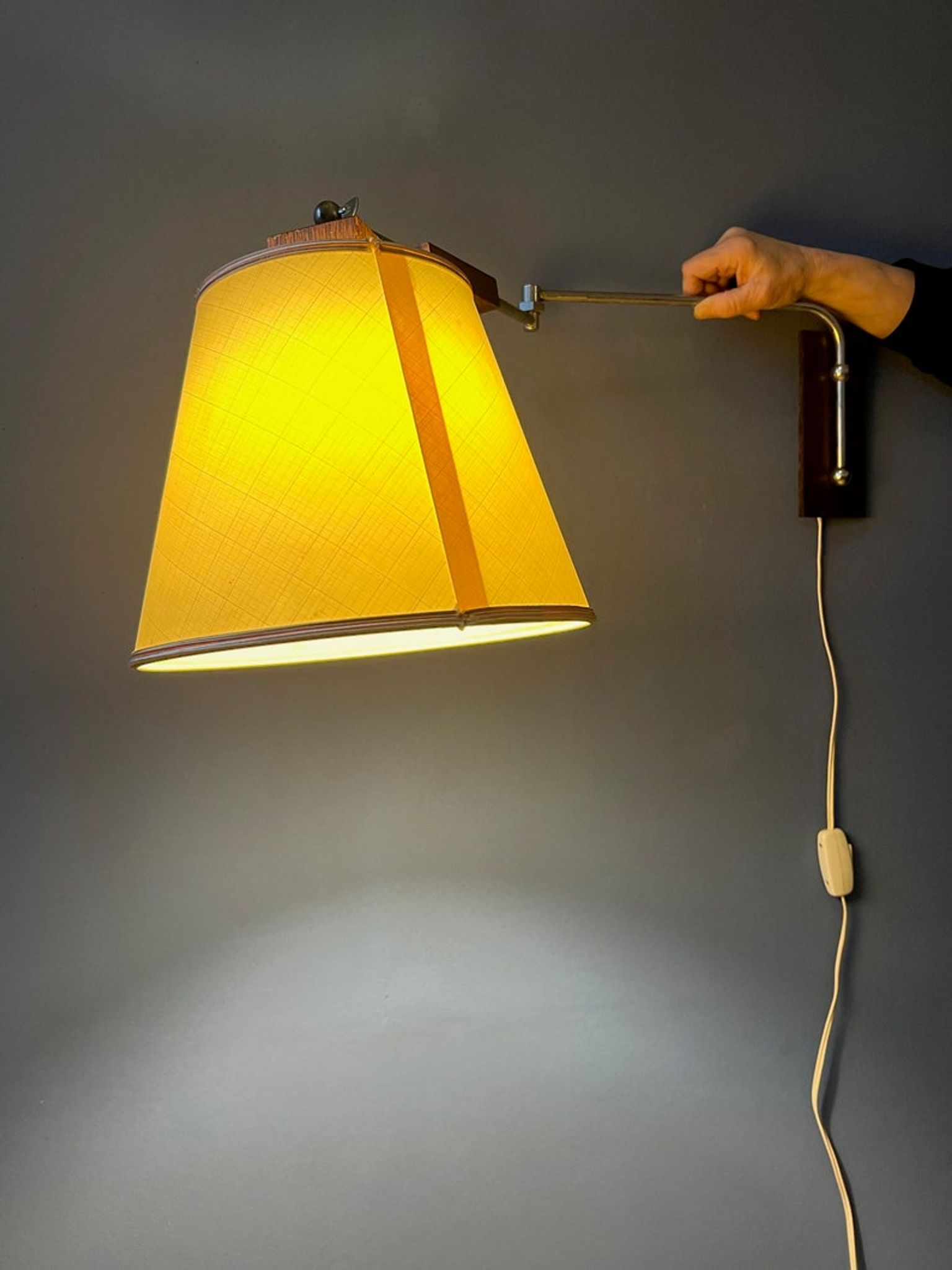 Applique lampe en bois