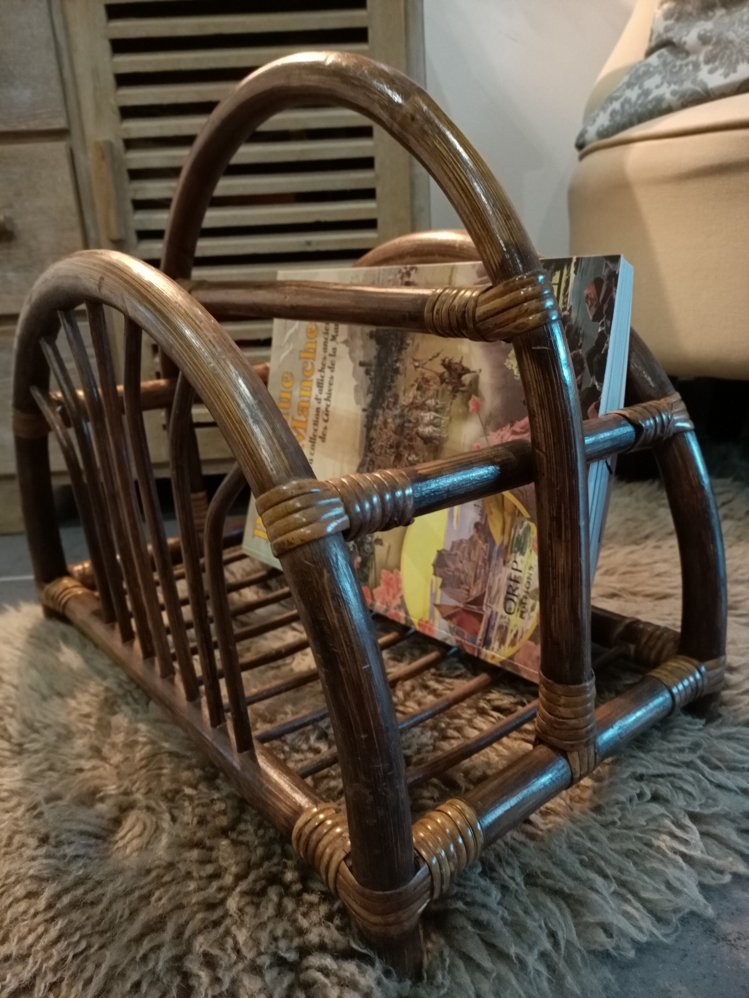 Dark bamboo magazine holders