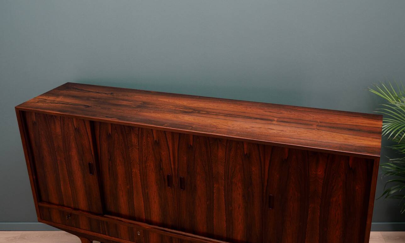 Enfilade en palissandre, design danois, années 1970, production : Danemark