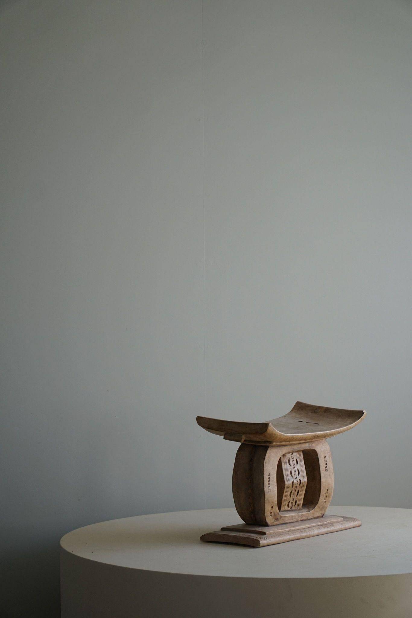 Ashanti stool, hand-carved hardwood stool from West Africa, Wabi Sabi, 20th century