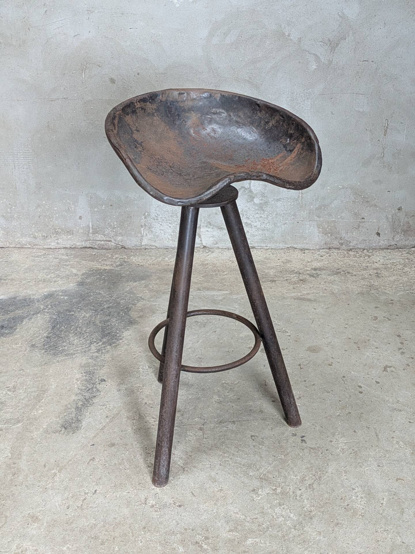 Industrial swivel stool