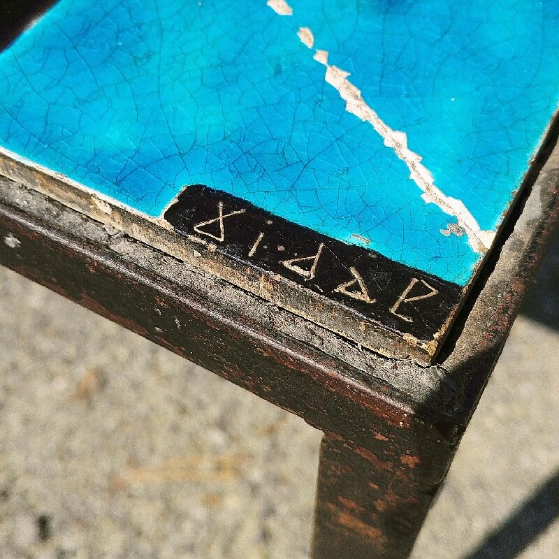 Ceramic coffee table design 50s