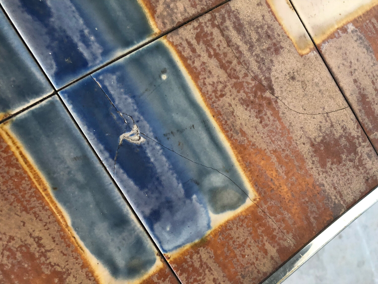 Coffee table Vintage year 70 ceramic tiles