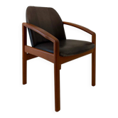Chaise moderne du milieu du siècle en teck et cuir noir, Allemagne, années 1960.