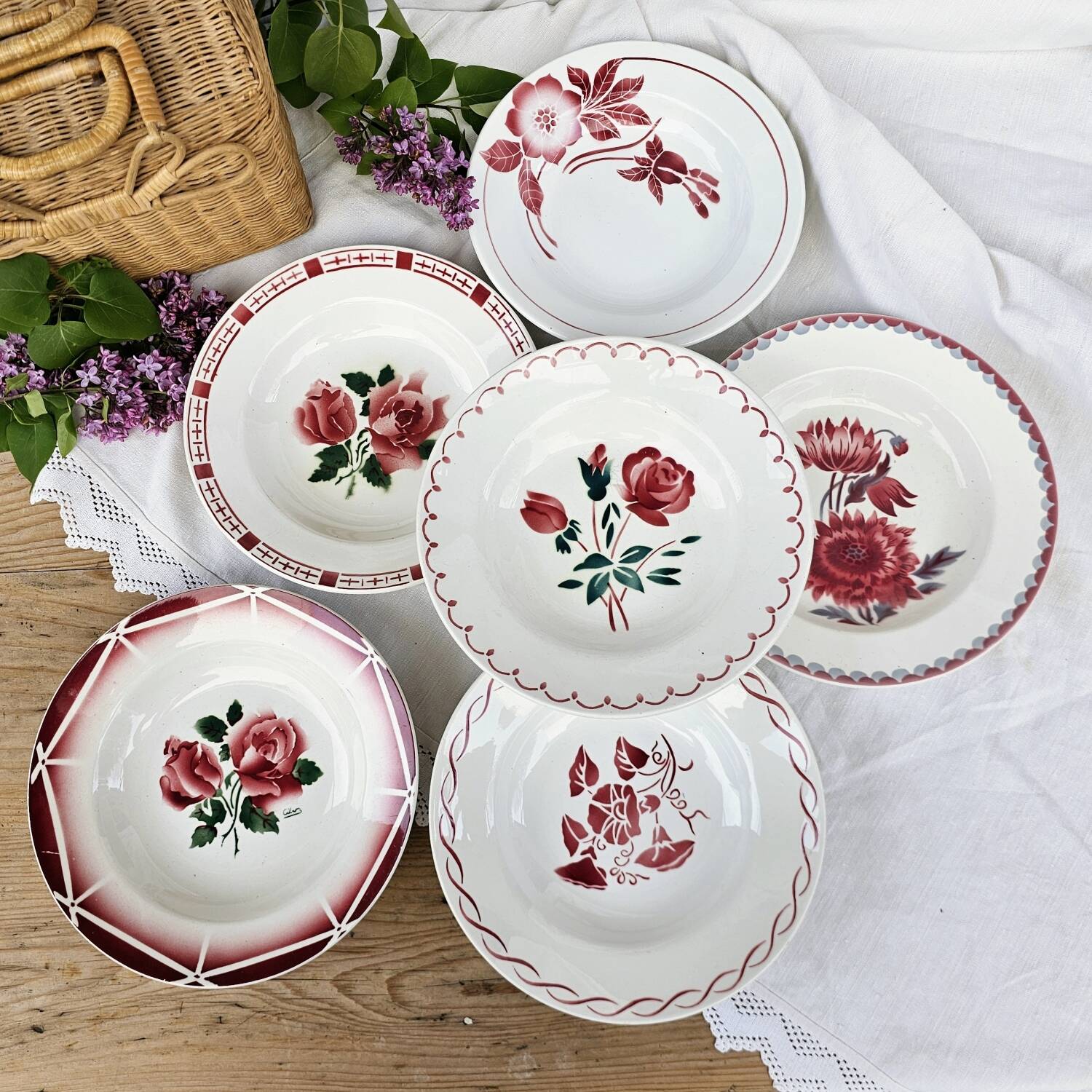 Mismatched vintage dinner plates x6