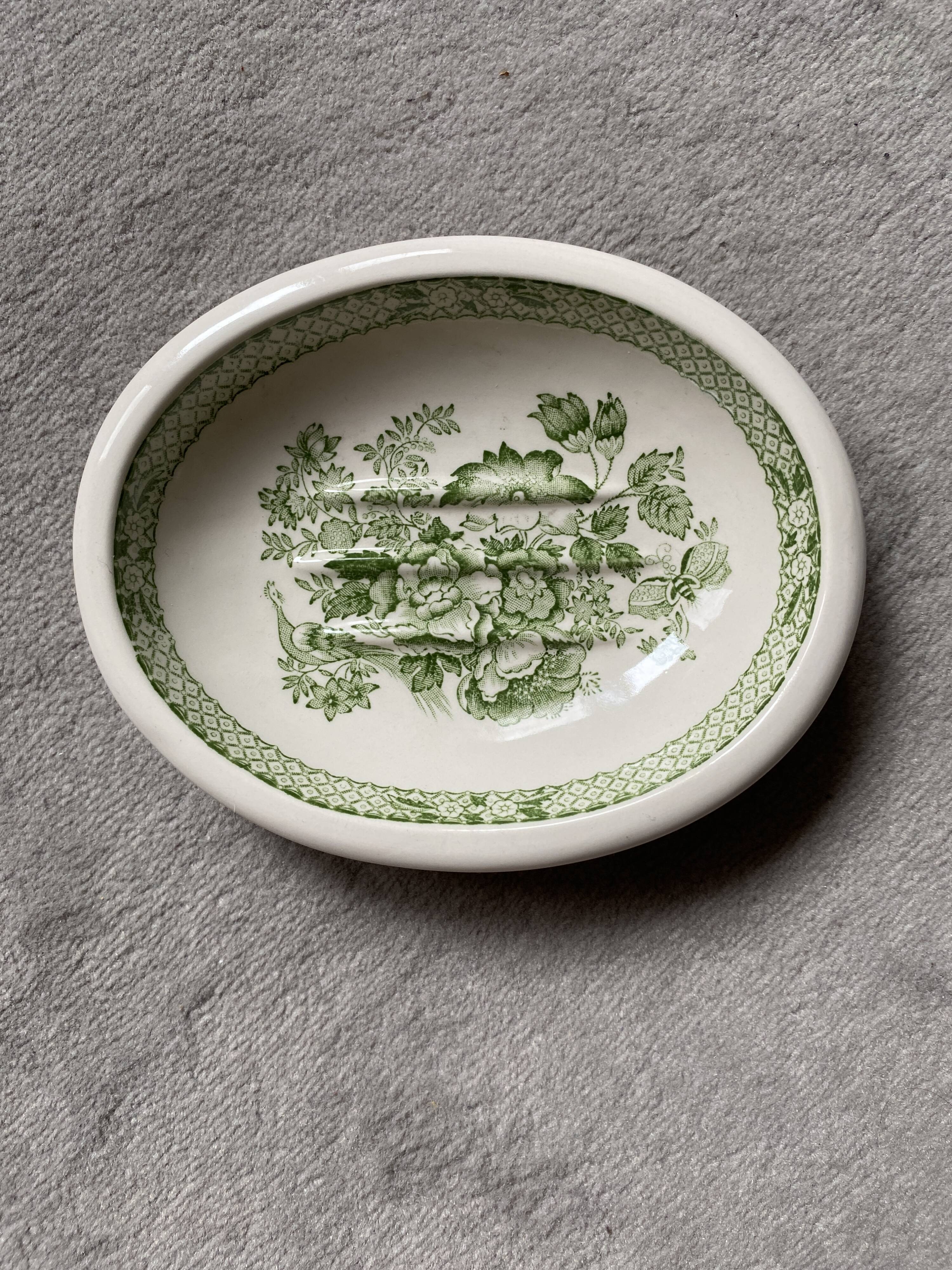 Mason's "Stratford" English porcelain soap dish