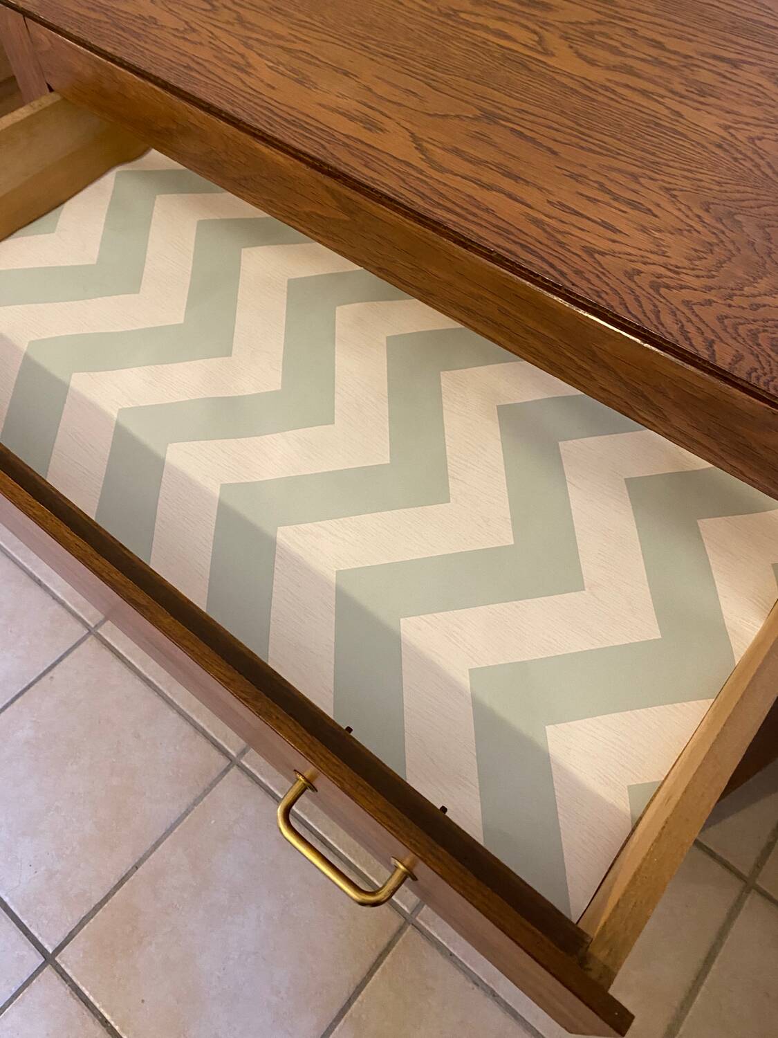 Vintage chest of drawers