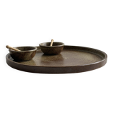 Serving plate and its 2 small sauce boats.