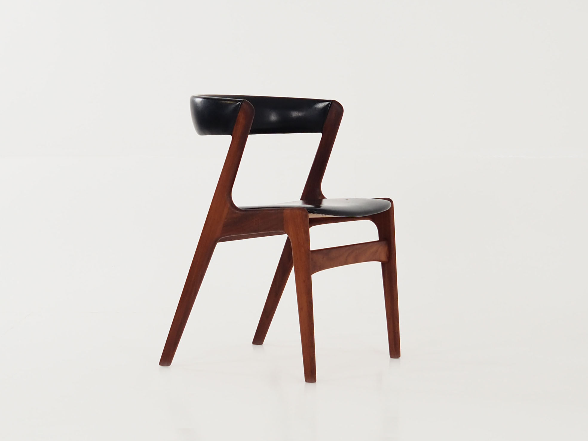 Fire  teak chair design by Kai kristiansen for Schou andersen, scandinavian design.