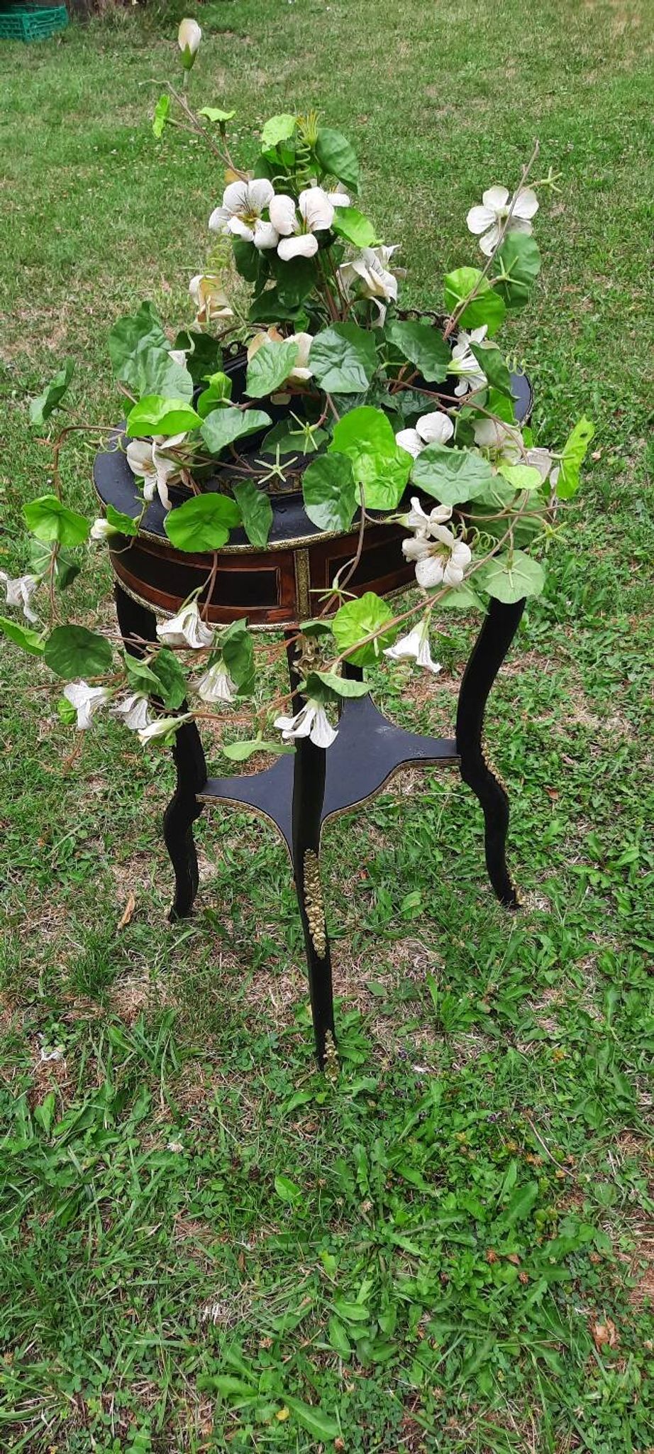Planter box