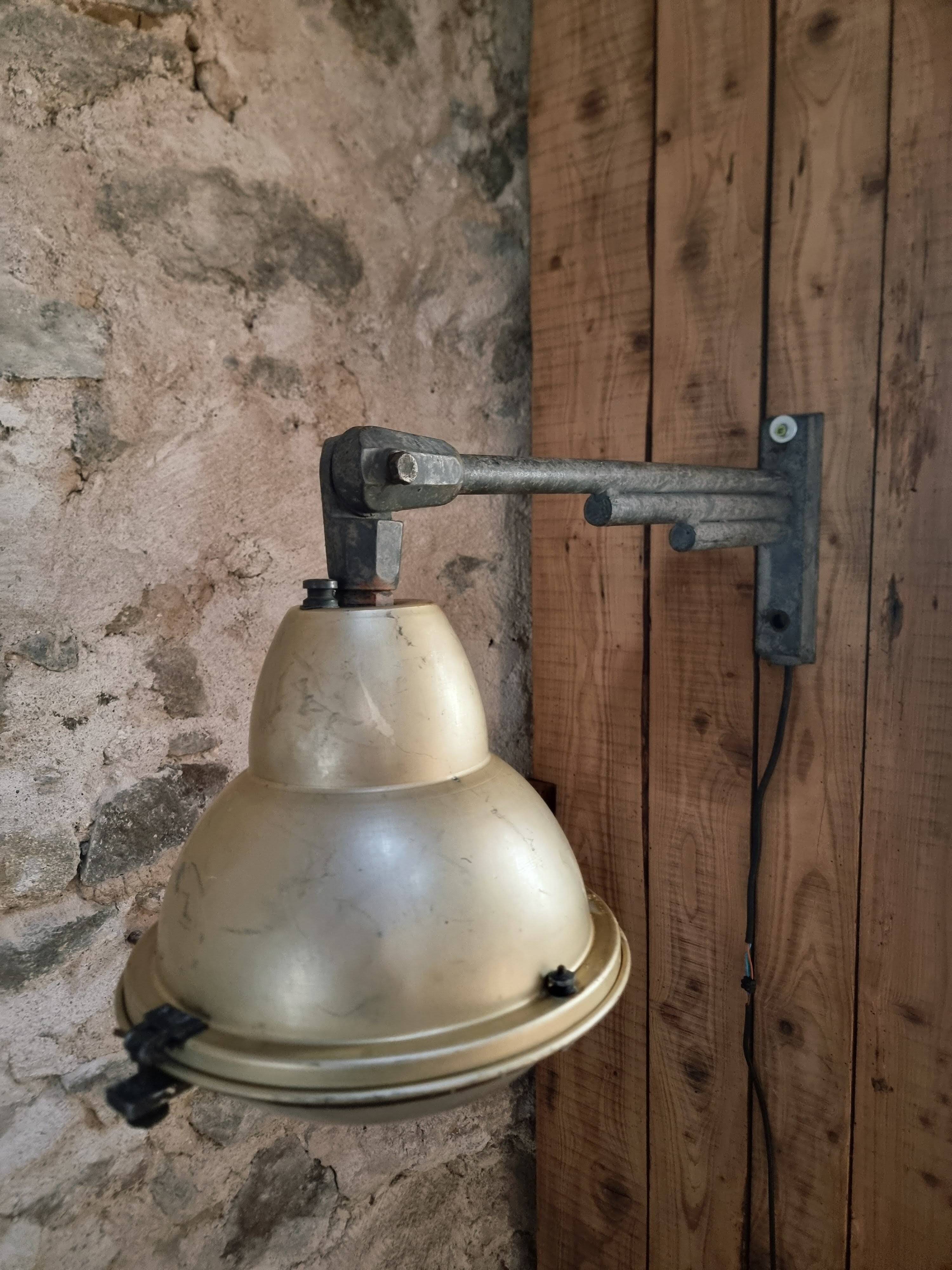 Applique murale vintage de lampadaire – lampe murale industrielle, bras réglable années 1950