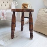 Solid wood tripod stool