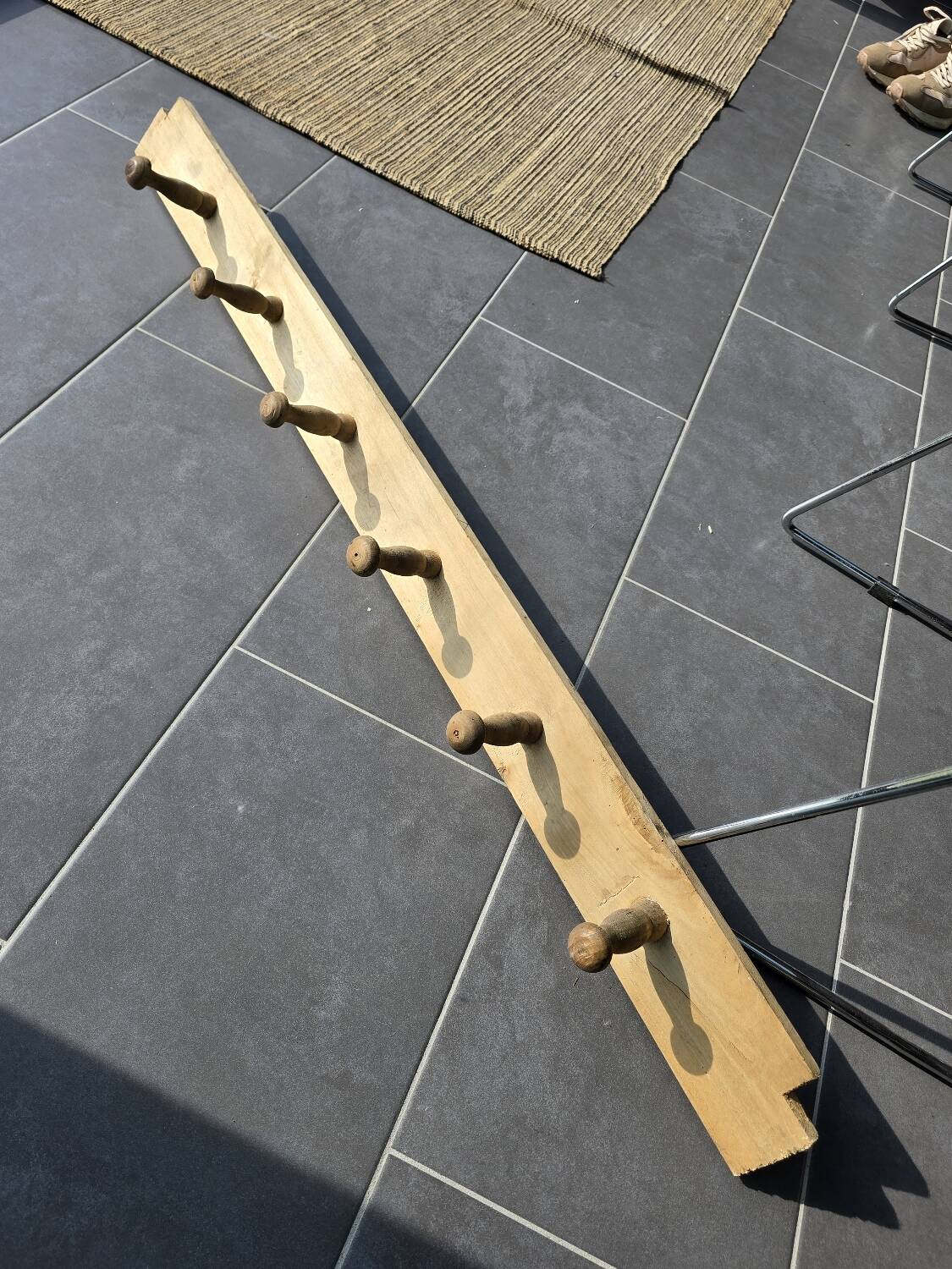 Antique wooden coat rack with 6 hooks