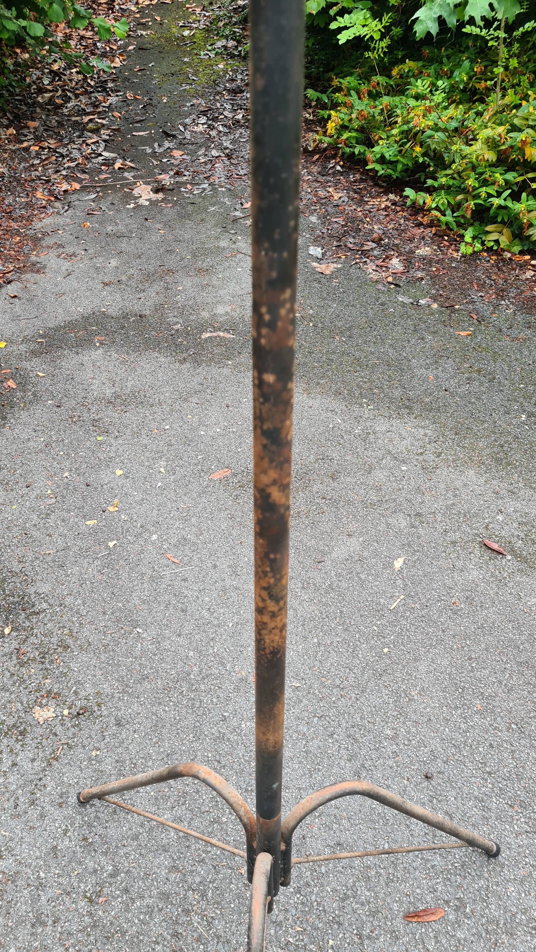 Atomic coat rack in metal and wooden balls / 1950s
