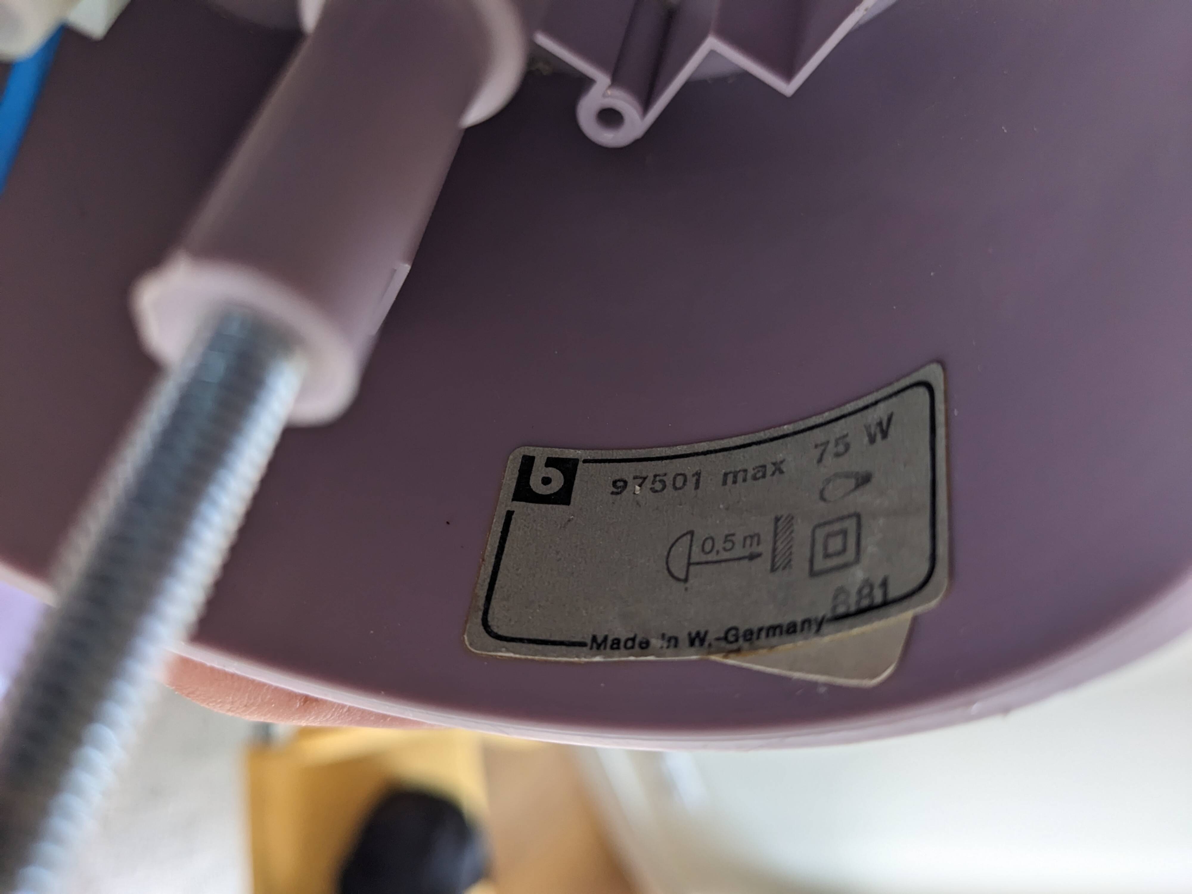 Suspension rises and falls with counterweight - Memphis design from the 80s - Briloner Made in West Germany