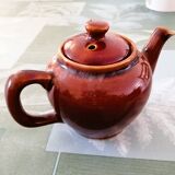 Ceramic teapot