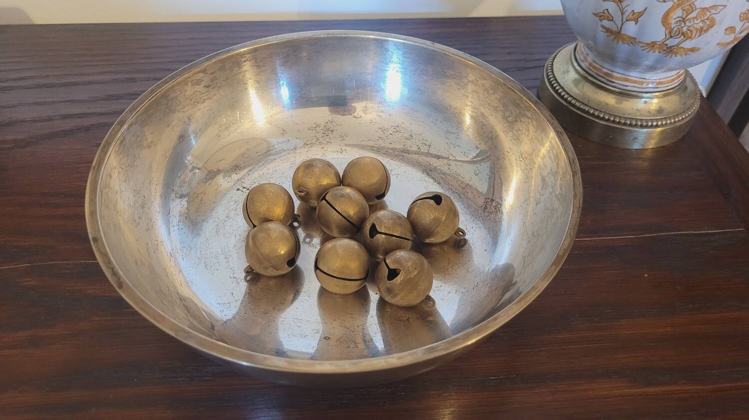 Silver cup, pocket emptier