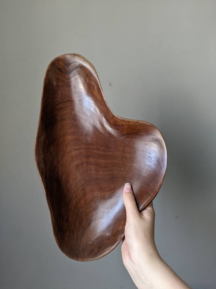 Empty wooden fruit bowl, handmade, slow decoration