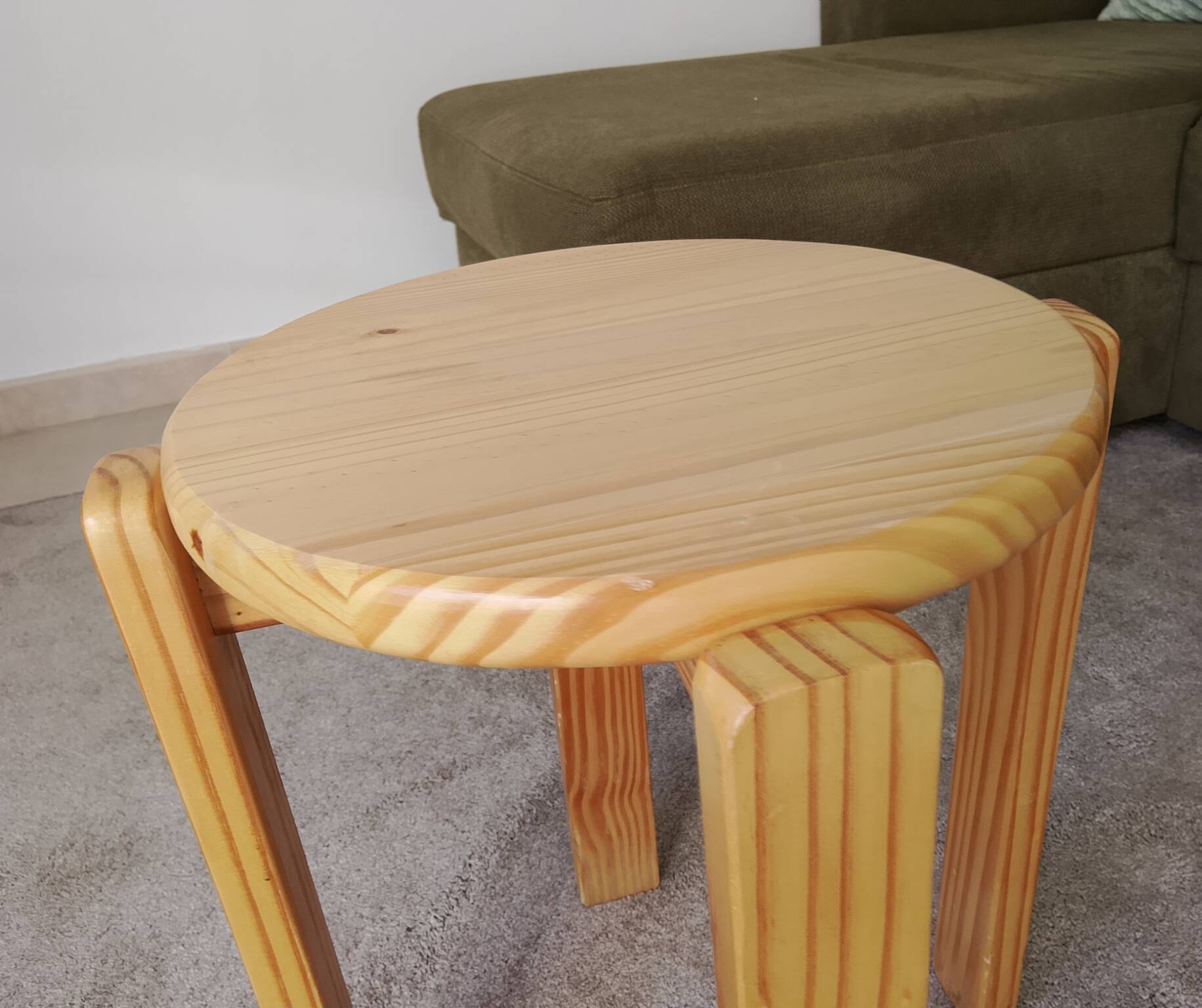 Vintage stool in solid pine chalet/Scandinavian style.