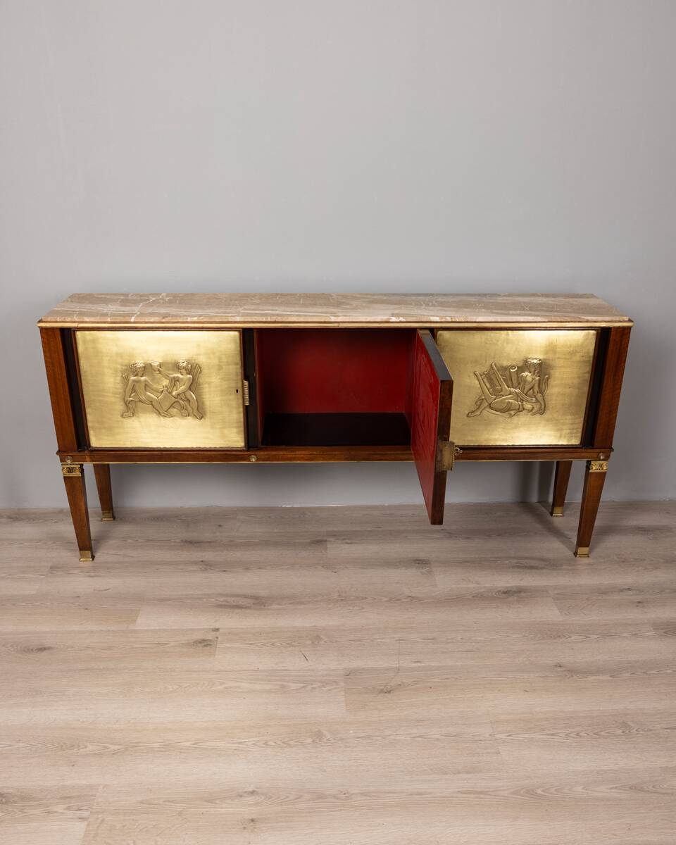 Buffet vintage années 40 en bois bas-reliefs en laiton et marbre design italien