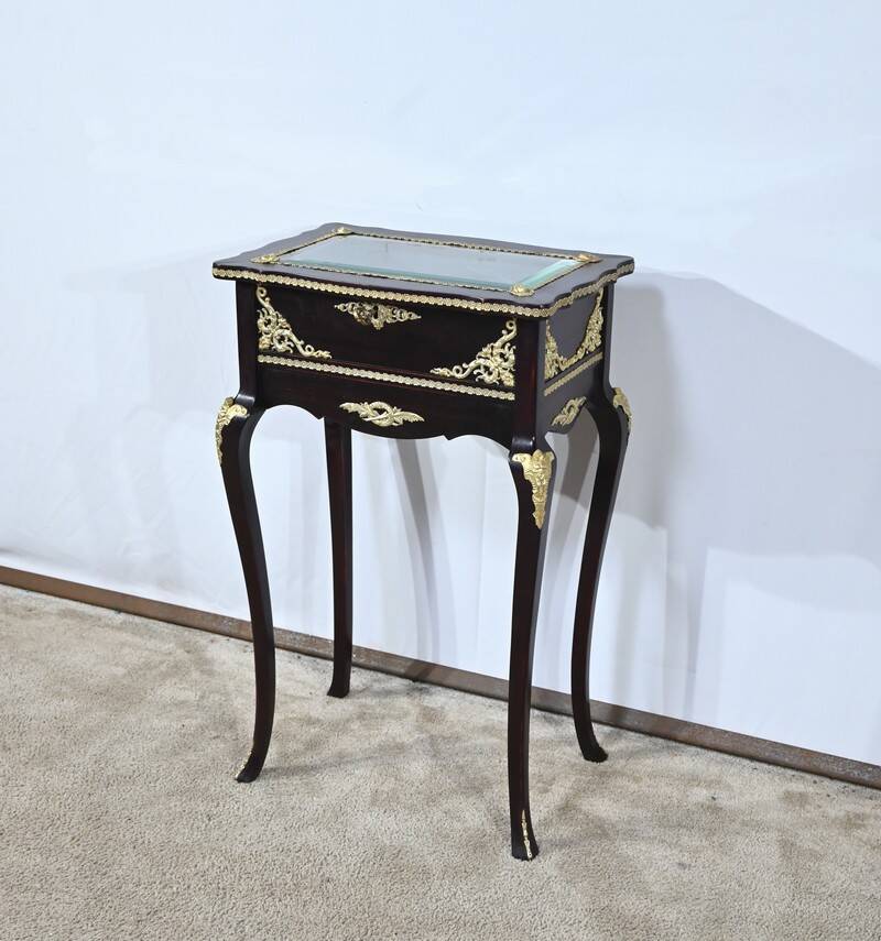 Middle Display Table in Stained Mahogany, Louis XV style, Napoleon III period – Mid-19th century