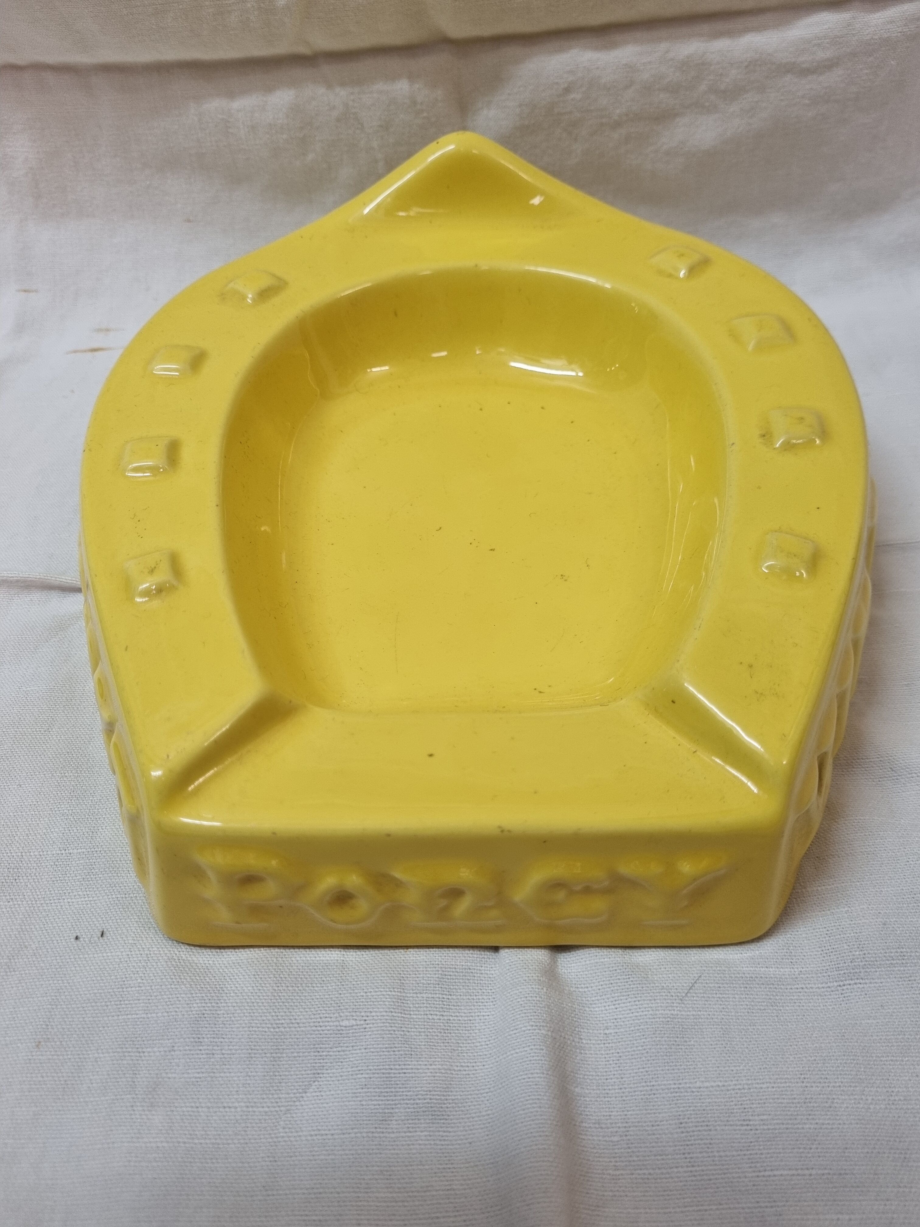 Ashtray horseshoe Henriot Quimper