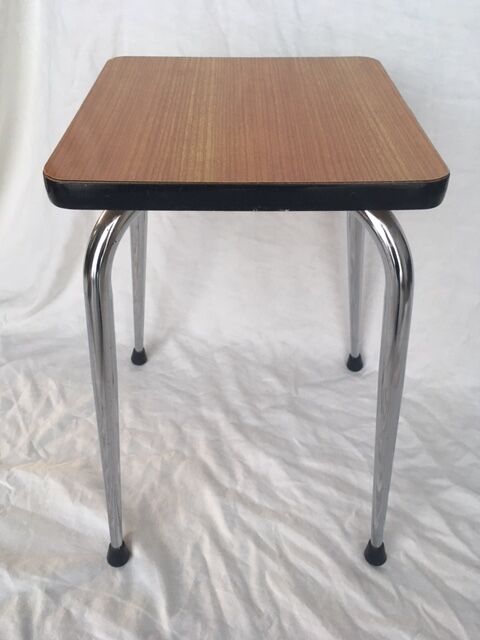 Stool in orange/brown formica