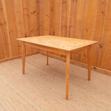 Table pieds compas