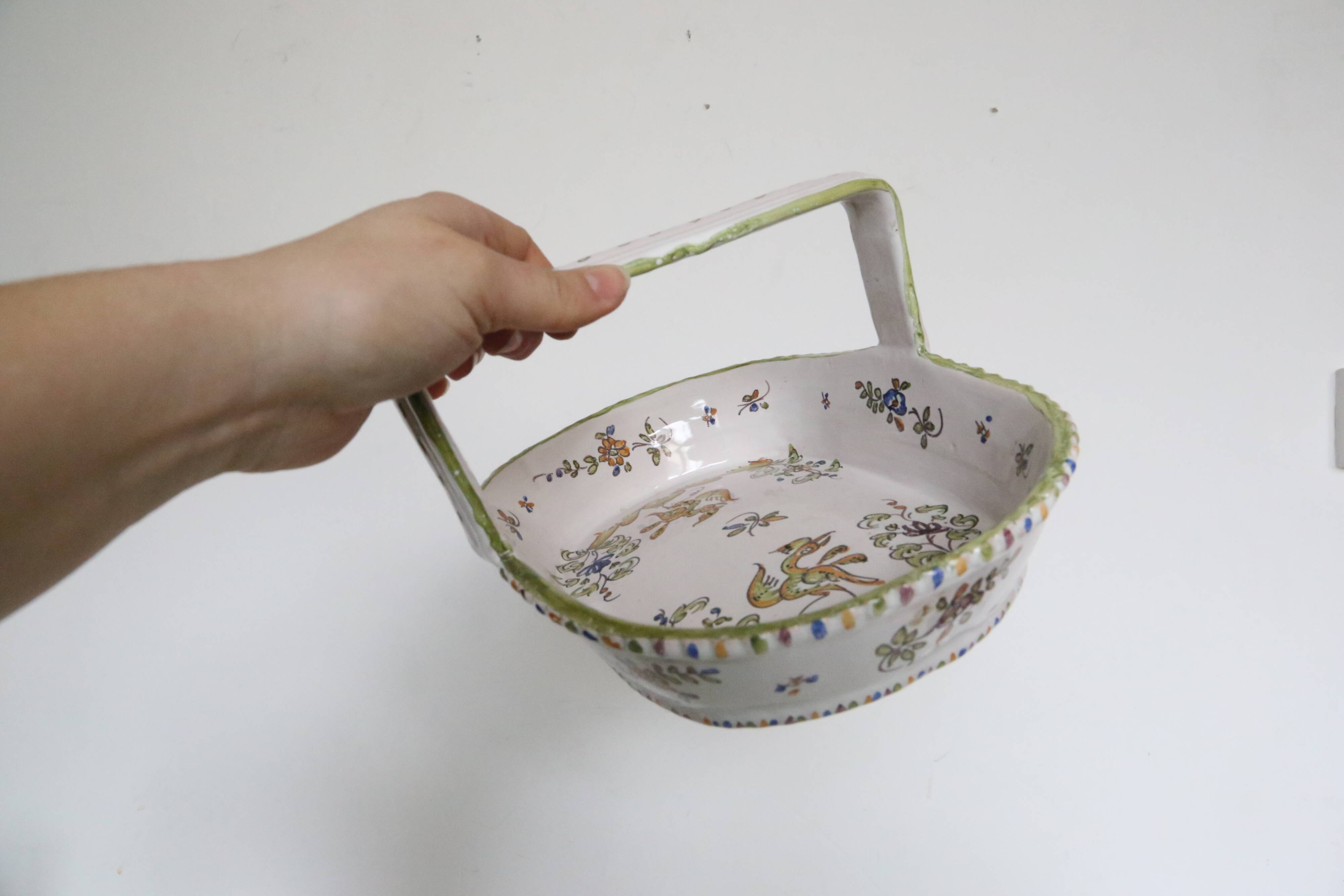 Ceramic basket of Martres Tolosane, hand painted