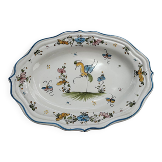 Plat en faïence française de Moustiers
