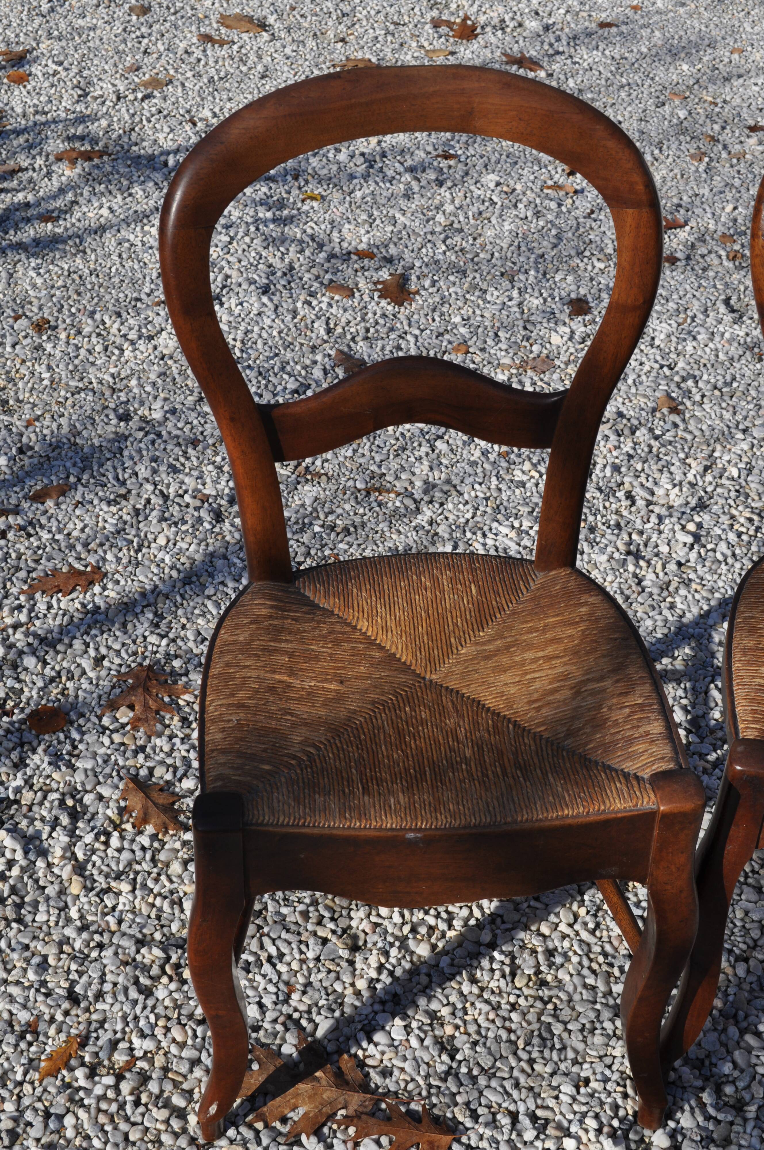 Nice chair wood bedded