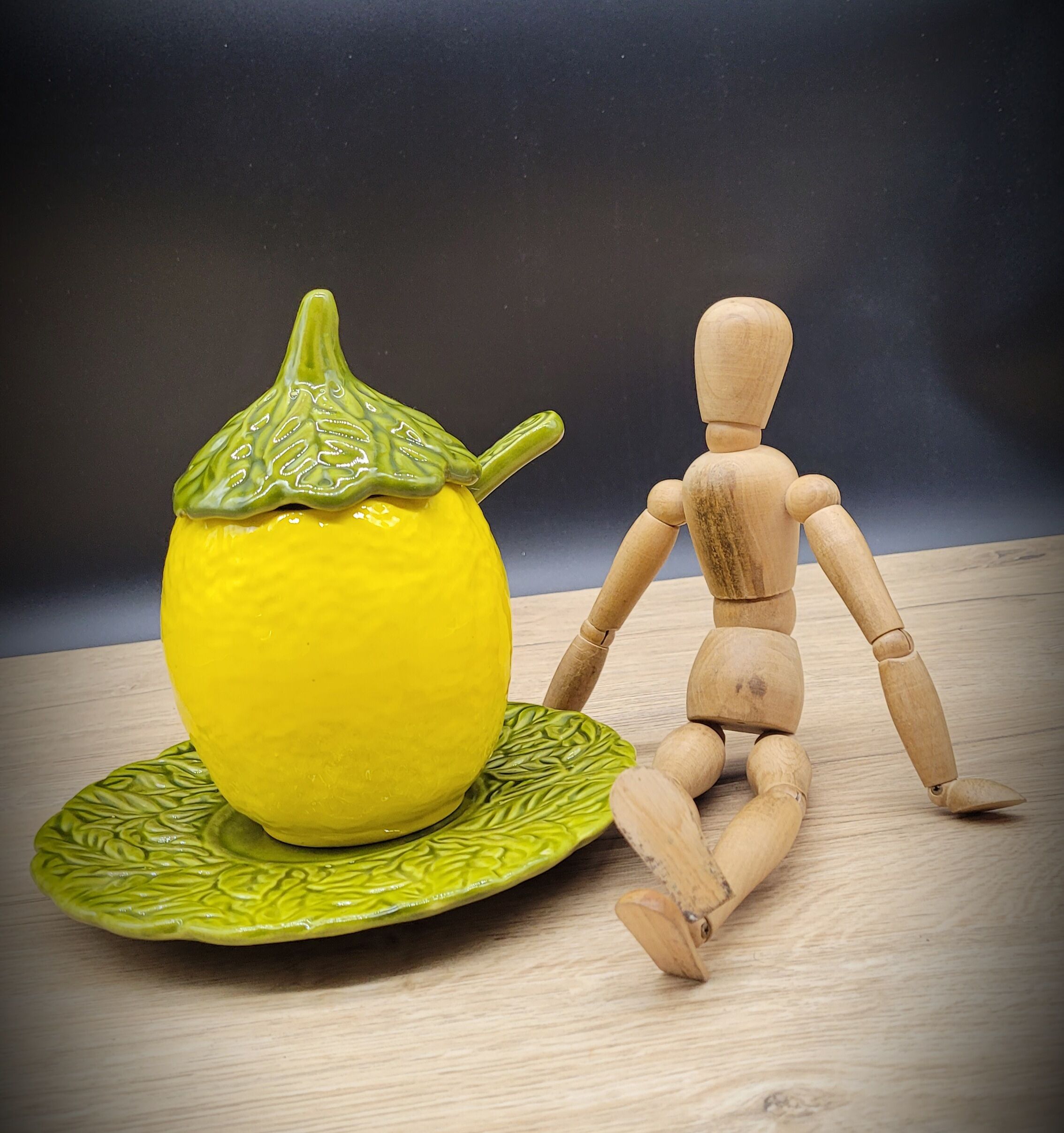 Sugar bowl lemon slip