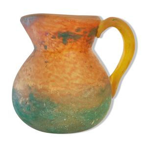 Pichet en pate de verre