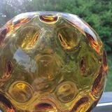 Vase calice en verre ambrée années 50/60