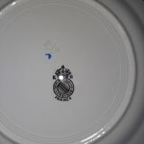 7 openwork plates and the Lunéville earthenware cake dish known as “semi Luneville porcelain”.