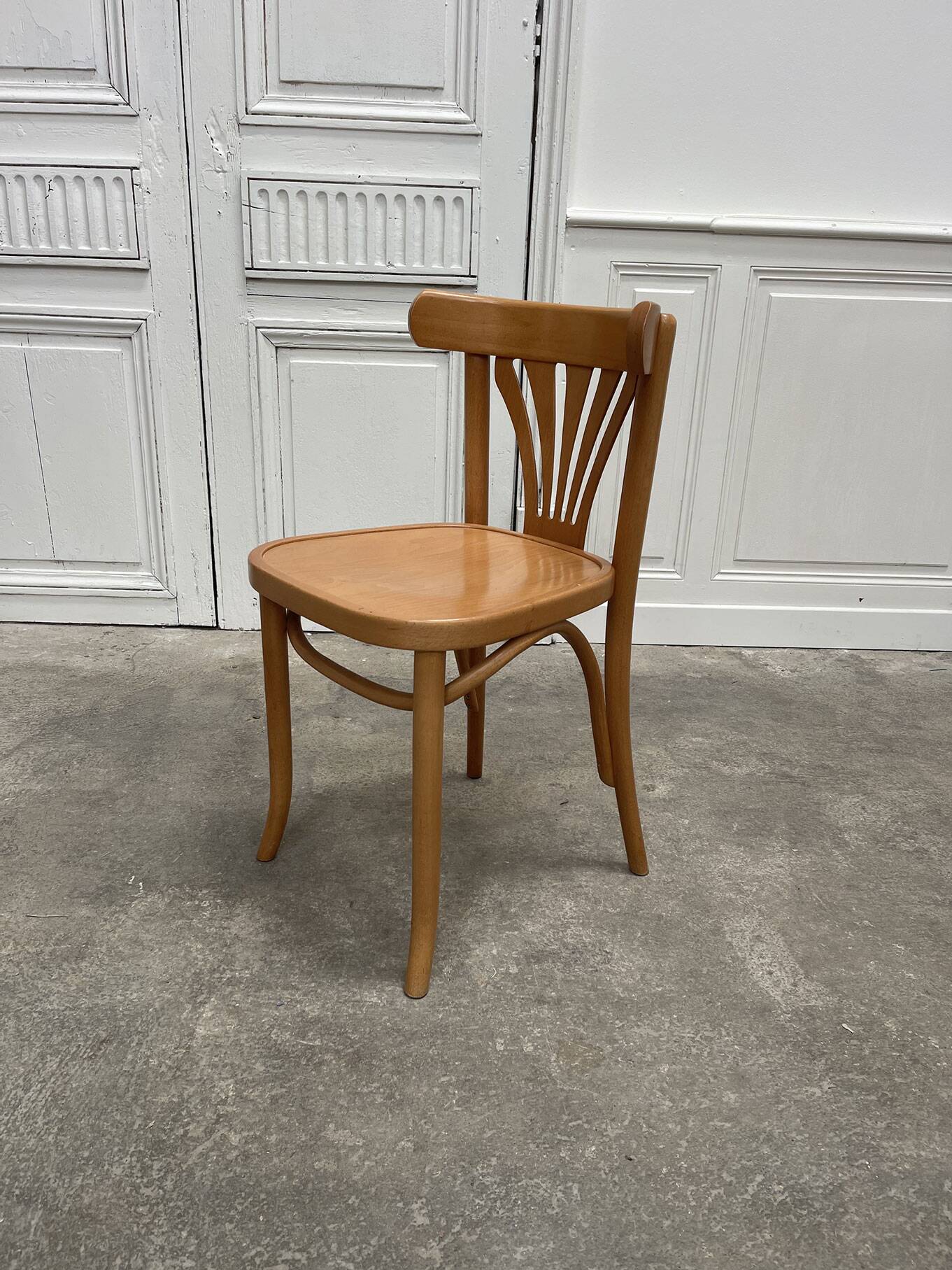 Baumann 'alouette' light bistro chairs