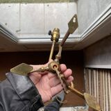 Rare articulated tripod base table lamp in gold-plated brass