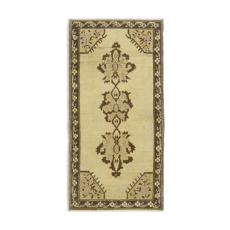 1960s handmade one-of-a-kind oriental beige rug 90 cm x 182 cm