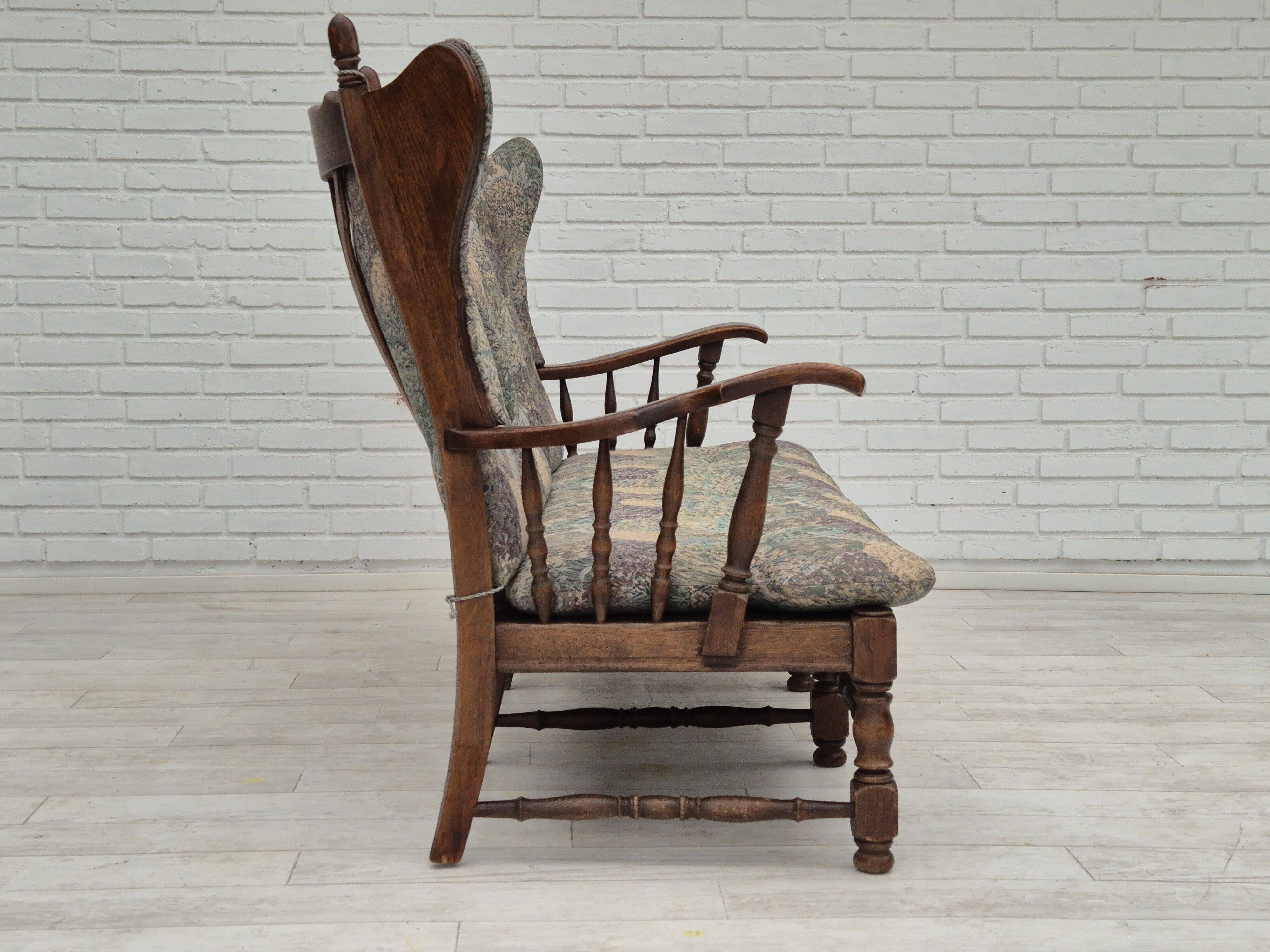 Années 1960, design danois, canapé 3 places par Regan Møbelfabrik, Aarhus, état d'origine.