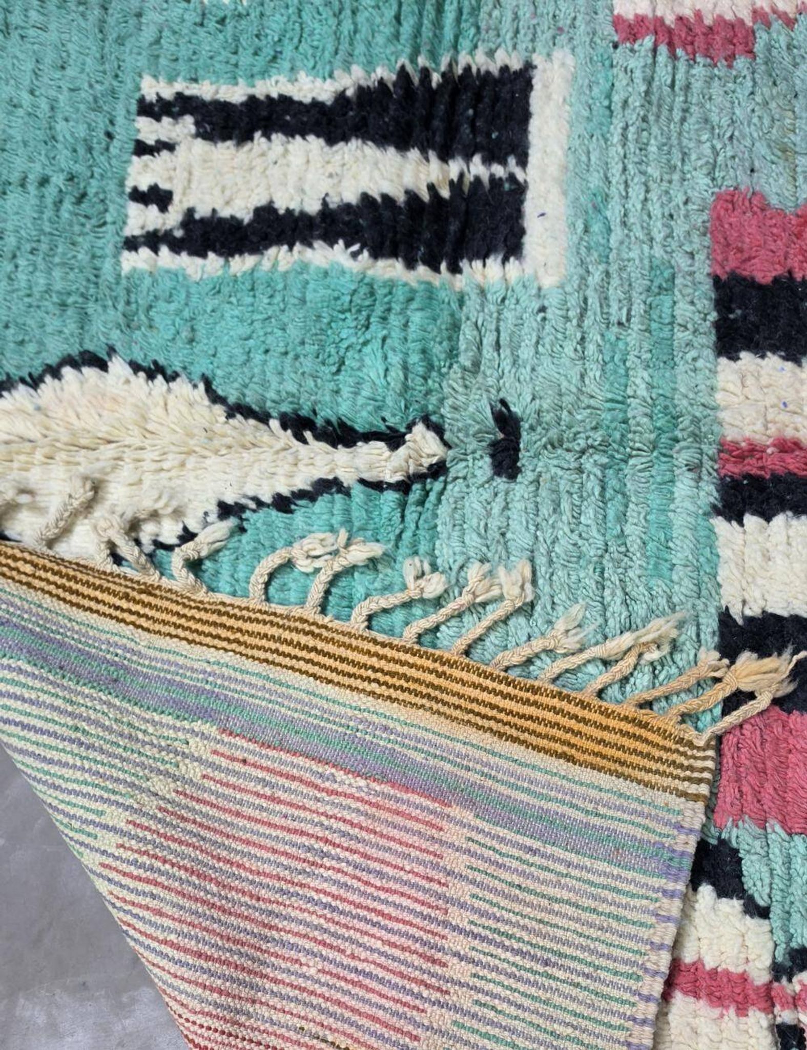 Contemporary Berber Rug - 295 x 210 cm