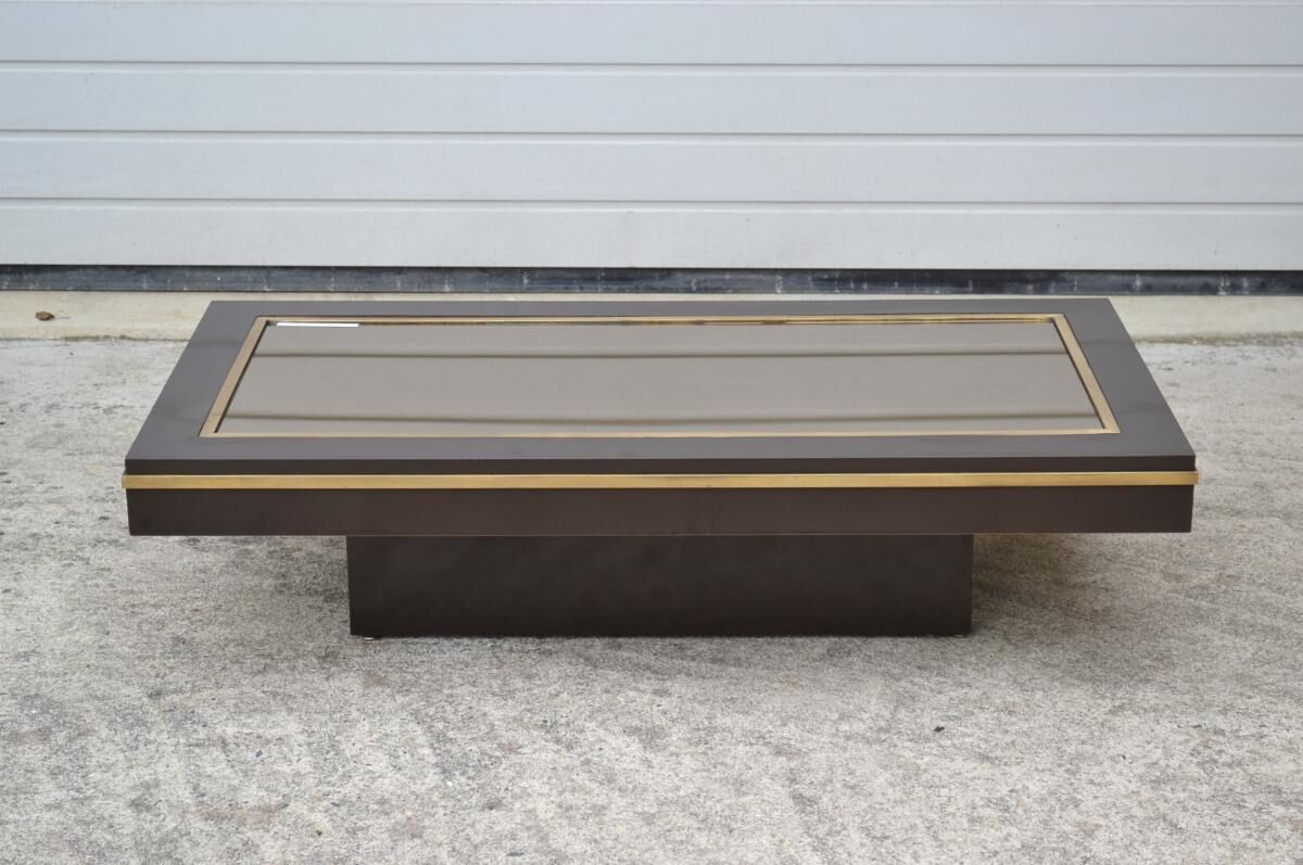 Coffee table of the 1970s