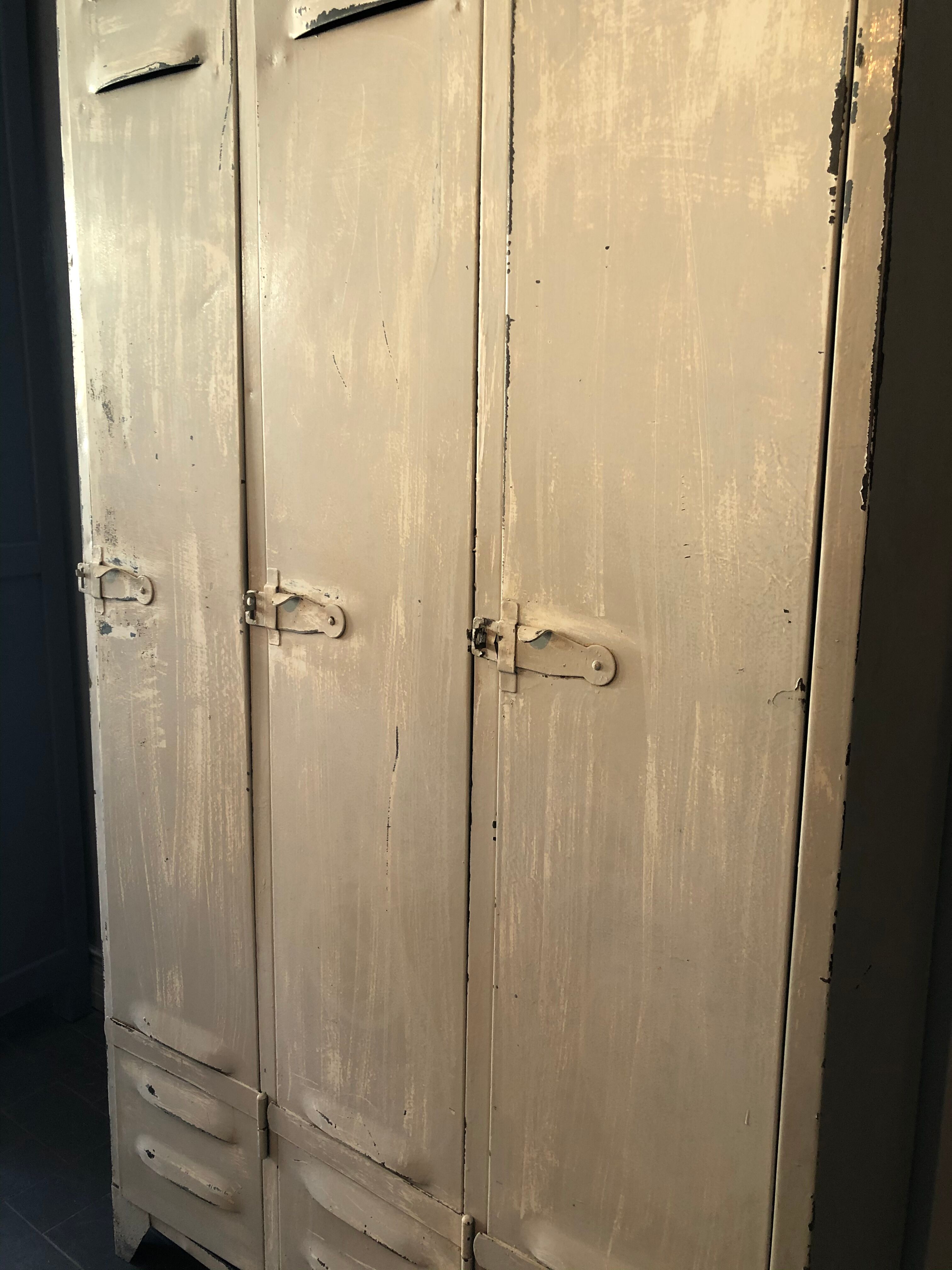 Industrial metal vestiary