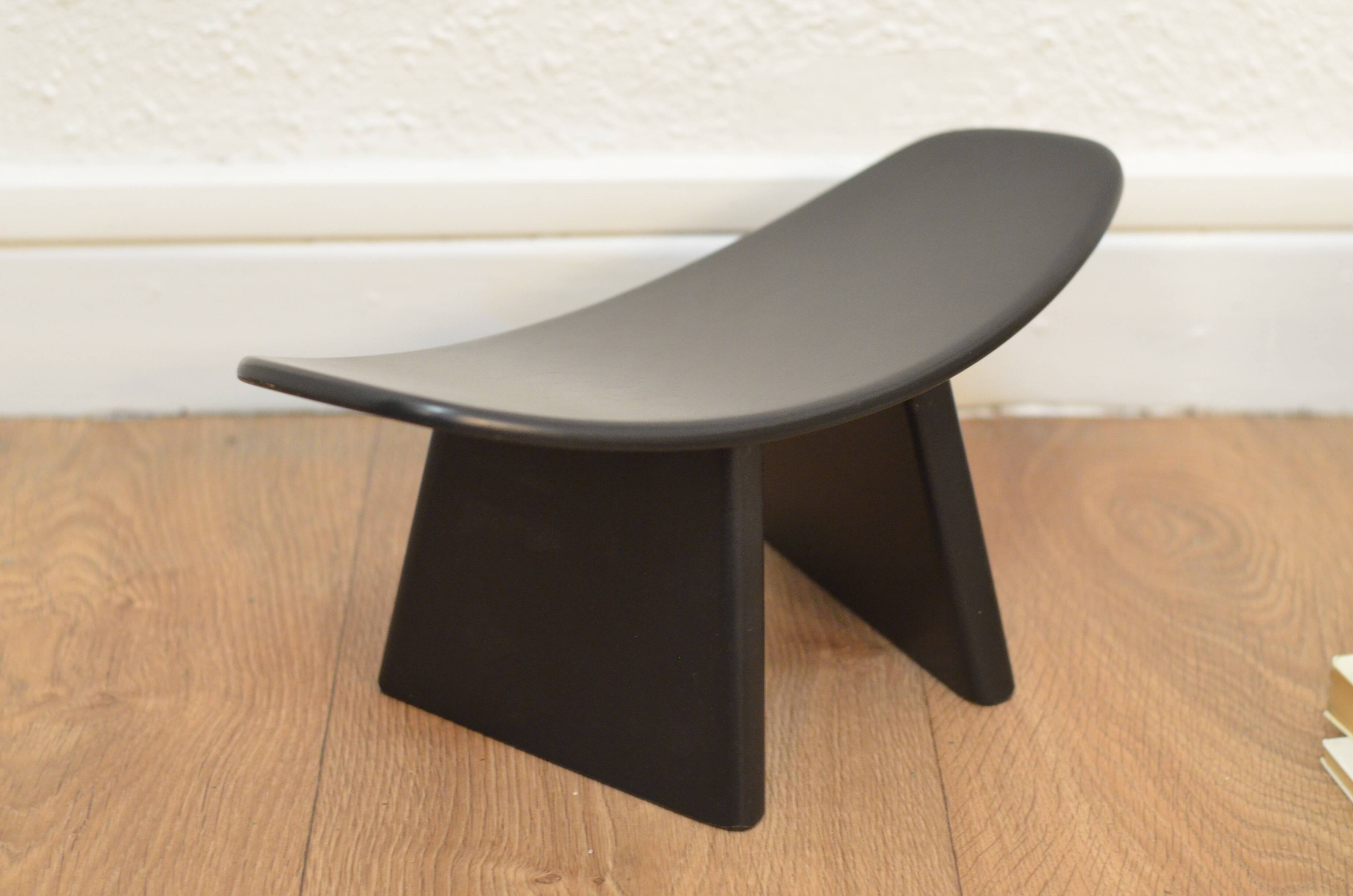 Shoggi meditation stool, Alain Gaubert.